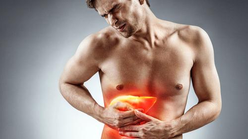 Man met problemen aan lever